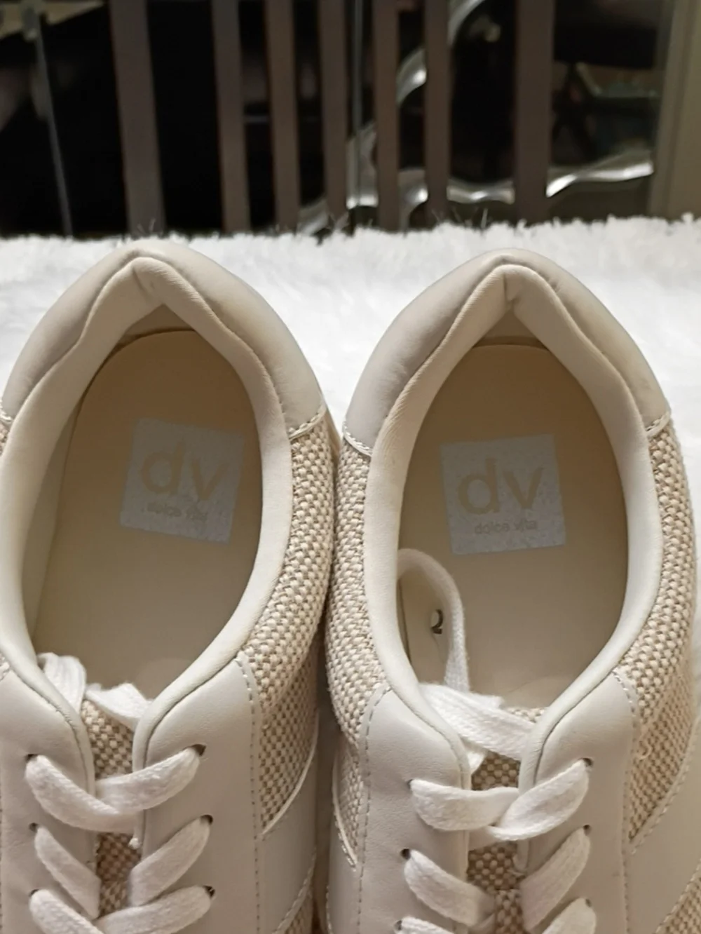 New Dolce Vita Cream Platform Sneakers Size 9.5